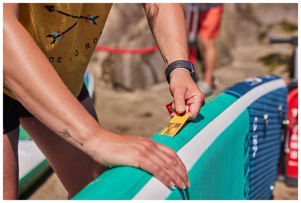 Red Paddle Co. Red Paddle Co 12'0 Voyager MSL Inflatable SUP White-Teal-Dark Blue 6 Red Paddle Co. Red Paddle Co 12'0 Voyager MSL Inflatable SUP White-Teal-Dark Blue – Image 6